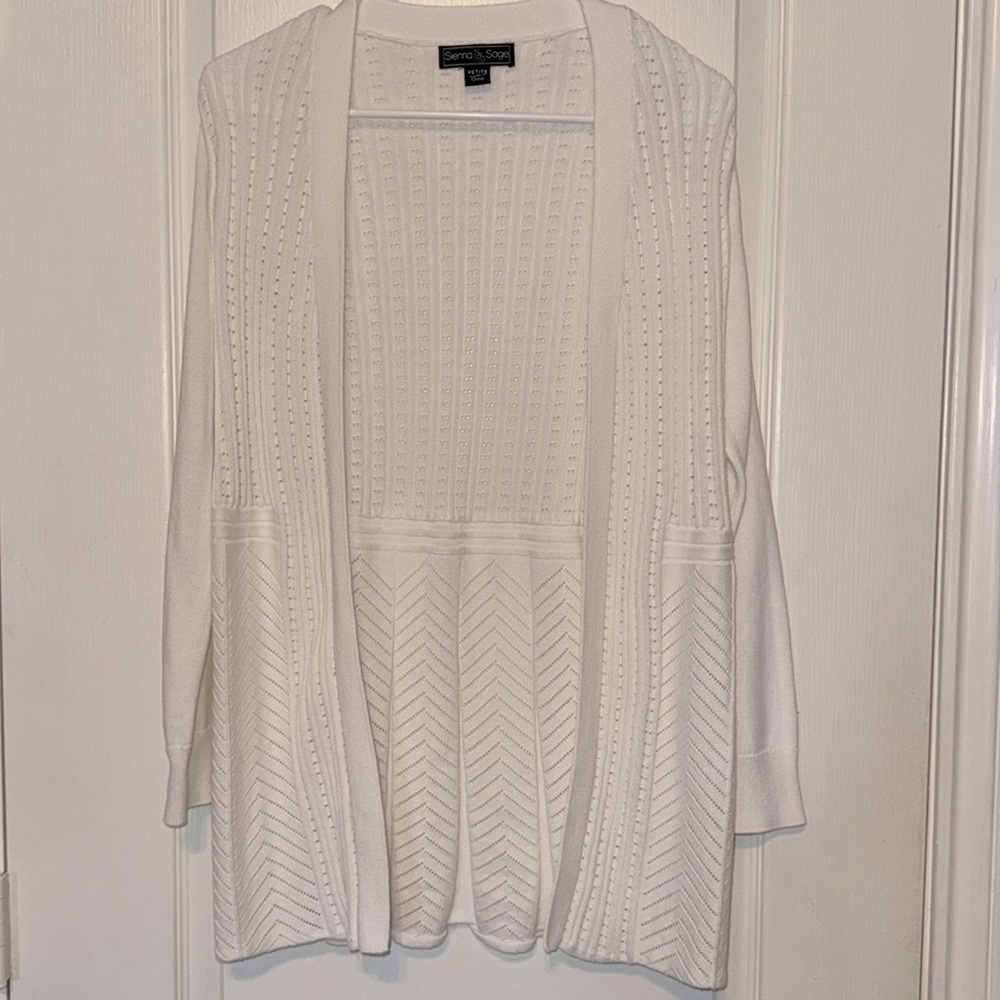 EUC- WHITE EYELET SWEATER